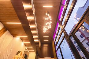 Rosewood Luxury Hotel