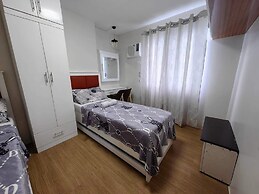 2 Spacious 2Br Loop Tower1524