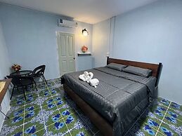 SS GUESTHOUSE