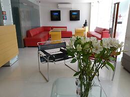 AW HOTEL LUXOR VERSALLES