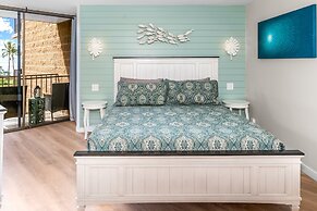 Deluxe Oceanside Resort Vistas