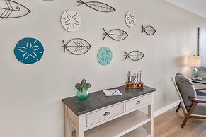 Deluxe Oceanside Resort Vistas