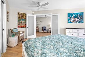 Deluxe Oceanside Resort Vistas