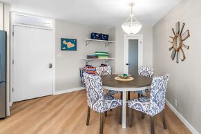 Deluxe Oceanside Resort Vistas