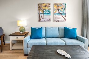 Deluxe Oceanside Resort Vistas