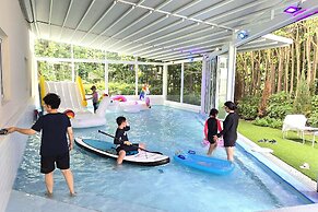 Pico Kids Pool Villa