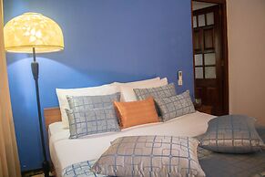 Holistic Villas River