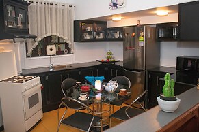 Holistic Villas River