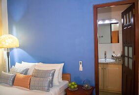 Holistic Villas River