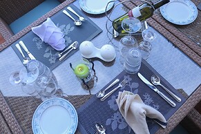 Holistic Villas River