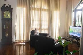 Holistic Villas River