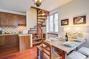 La Torre In The Center Of Town