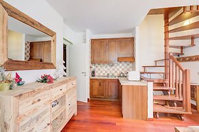 La Torre In The Center Of Town