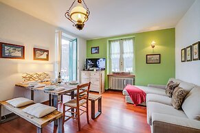 La Torre In The Center Of Town