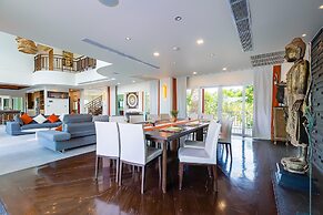 7 Bedrooms Mansion on The Golf Course-JB