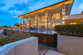 7 Bedrooms Mansion on The Golf Course-JB