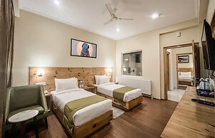 Crown Himalaya Hotel