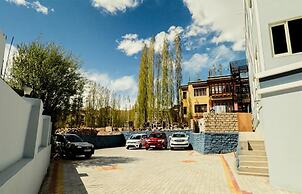 Crown Himalaya Hotel