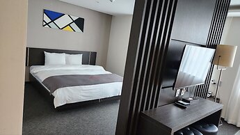 Yongin Central CO'OP Hotel
