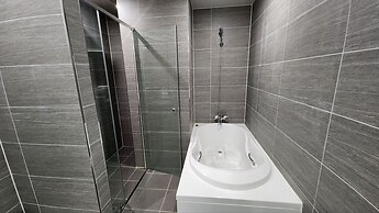 Yongin Central CO'OP Hotel