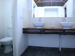 Ishara Lodge
