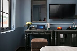 The Secret HaLong Hotel