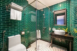 The Secret HaLong Hotel