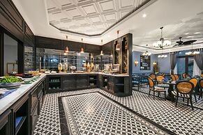 The Secret HaLong Hotel