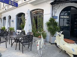 The Secret HaLong Hotel