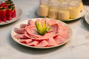 The Secret HaLong Hotel