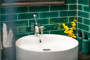 The Secret HaLong Hotel