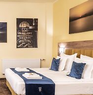 Mariensztat 8 Apartments