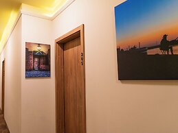 Mariensztat 8 Apartments