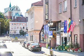 Mariensztat 8 Apartments