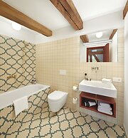 Engelwirt Hotel & Apartments