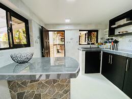 Oceanic View Apartments