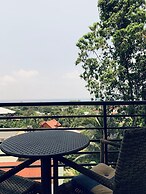 Oceanic View Apartments