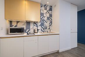 Elegant Apartment in Cracow by Renters