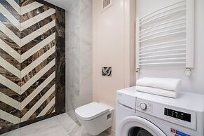 Elegant Apartment in Cracow by Renters