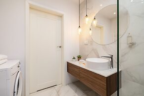 Elegant Apartment in Cracow by Renters