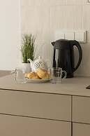 Arsenal Apartment City Center by Renters