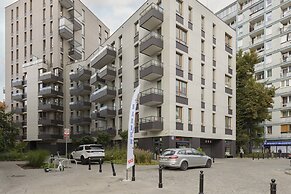 Arsenal Apartment City Center by Renters