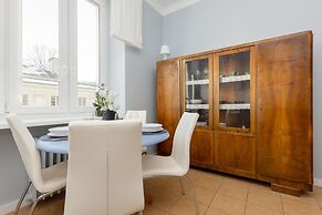 Apartment Mochnackiego Warsaw by Renters