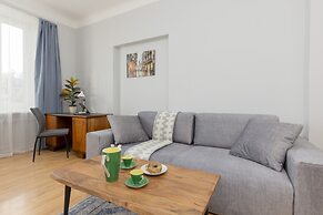 Apartment Mochnackiego Warsaw by Renters