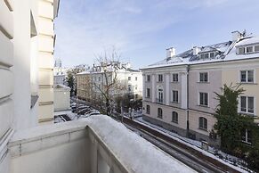 Apartment Mochnackiego Warsaw by Renters