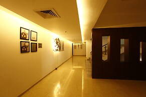 PLUTOS HOTEL