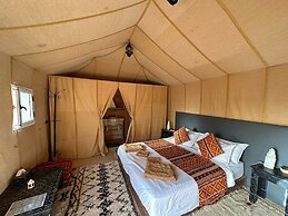 Musta Desert Luxury Camp