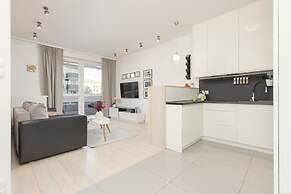 Subtle Colors Apartment by Renters