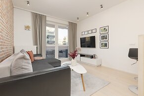 Subtle Colors Apartment by Renters