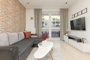 Subtle Colors Apartment by Renters